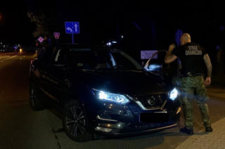 Pościg za Nissanem. Tablice od innego pojazdu, a Qashqai kradziony