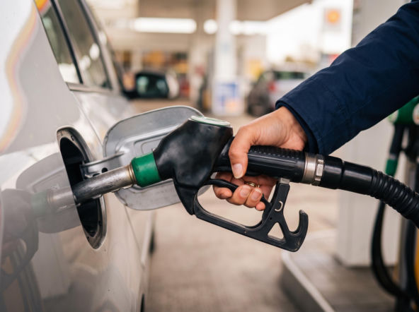 Hurtowe ceny paliw 17.07.2026. Mocne cięcia cen benzyny premium na tle drożejącej 95-tki i diesla