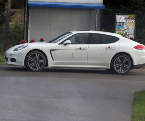 Kolarz Rafał Majka pojechał do ślubu Porsche Panamera