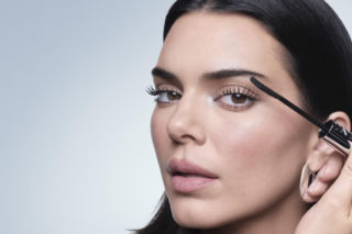 Viralowa maskara Extensionist od L’Oréal Paris debiutuje w Polsce