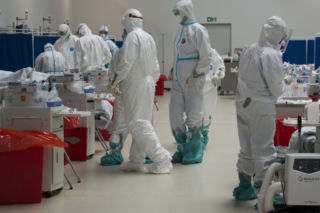Koronawirus 7.01.2022. Ile jest dziś zakażeń i zgonów? Raport Ministerstwa Zdrowia [7 STYCZNIA]
