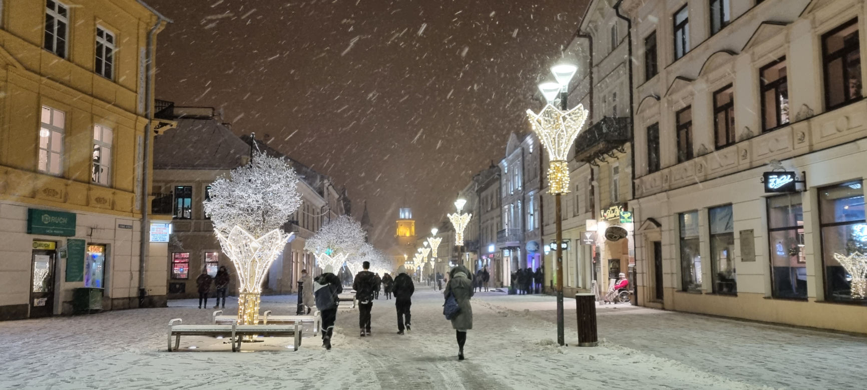W Lublinie czuć klimat zbliżających się świąt. Iluminacje już świecą [GALERIA]