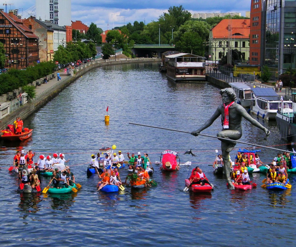 Ster na Bydgoszcz 2018. Wyścig łodzi butelkowych za nami! [ZDJĘCIA]
