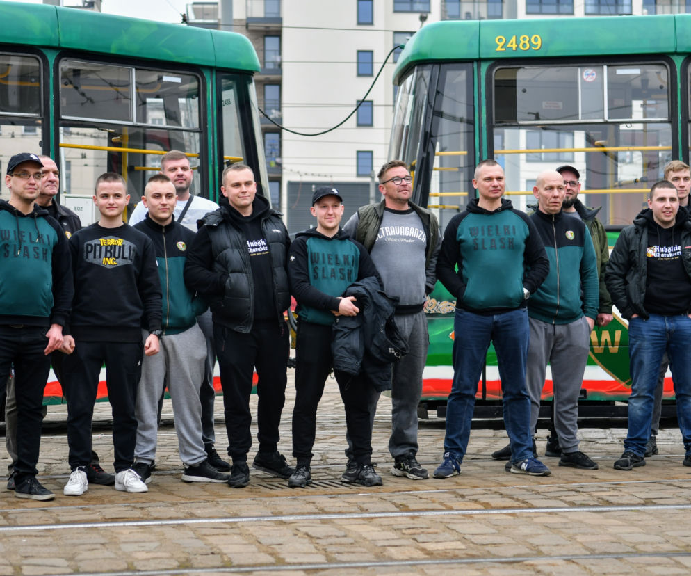 Tramwaj MPK pomalowany w barwy Śląska Wrocław