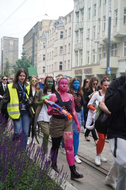 Studenci przejęli Poznań. Zobaczcie jak wyglądał Pochód Juwenaliowy 2024!