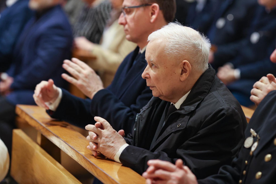 Jarosław Kaczyński na otwarciu wystawy pt. „Katyń 1940 - Smoleńsk 2010. Anatomia kłamstwa” w Muzeum Miejskim w Jastrzębiu-Zdroju