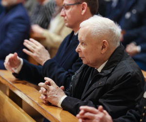 Jarosław Kaczyński na otwarciu wystawy pt. „Katyń 1940 - Smoleńsk 2010. Anatomia kłamstwa” w Muzeum Miejskim w Jastrzębiu-Zdroju