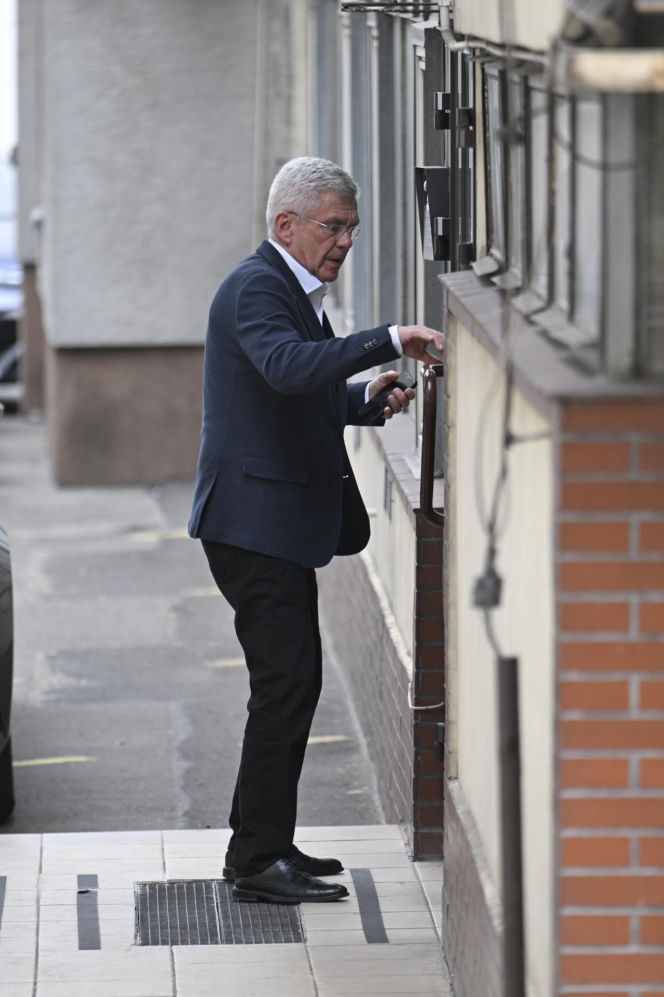 Pilna narada PiS na  Nowogrodzkiej