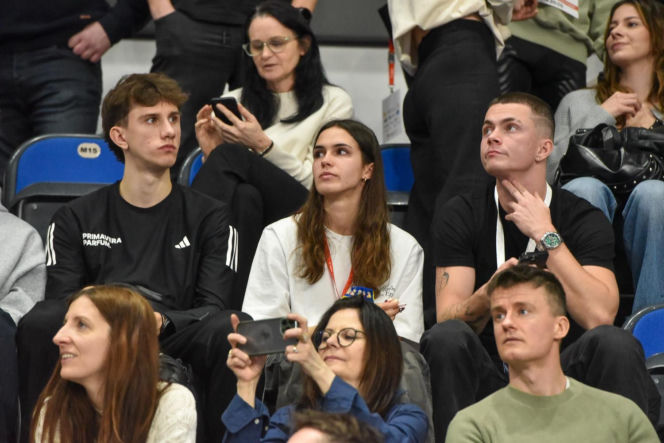 Halowe mistrzostwa Polski w Kujawsko-Pomorskiej Arenie Toruń. Zdjęcia kibiców i zawodników