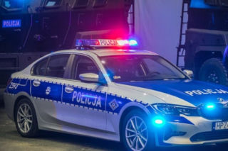 Warszawa: Trwają poszukiwania TEGO MĘŻCZYZNY! Jest odpowiedzialny za poważne przestępstwo [GALERIA]