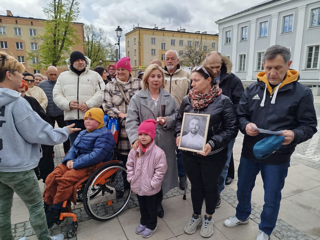 Siedlczanie uczcili minutą ciszy pamięć o zmarłym pośle Łukaszu Litewce