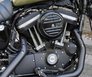 Harley-Davidson 883 Iron