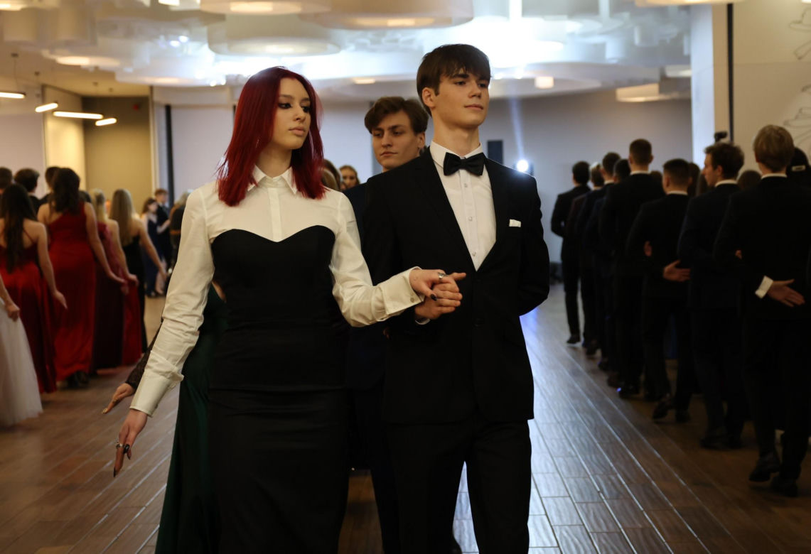 Studniówka Zespołu Szkół Elektronicznych w Lublinie. Tak bawią się tegoroczni maturzyści! 