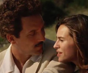 VOLARE. Giuseppe Fiorello (Domenico Modugno), Franca Gandolfi (Kasia Smutniak)