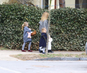 Kasia Tusk z córkami z koszyczkiem przyjechali do Donalda