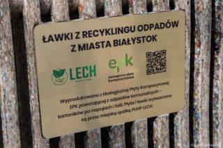 Zrobili ławki z... kartonów po mleku! Tak można zarobić miliony na śmieciach