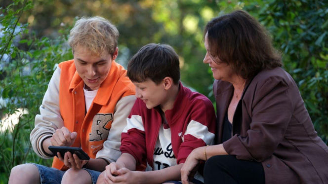 M jak miłość odc. 1899. Michał (Igor Pawłowski), Franek (Jarosław Śmigielski), Marysia (Małgorzata Pieńkowska)