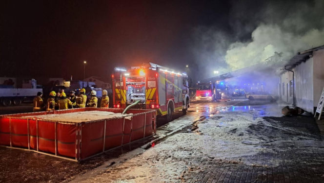 Kilkanaście godzin walki z wielkim pożarem w Rawiczu. Milionowe straty