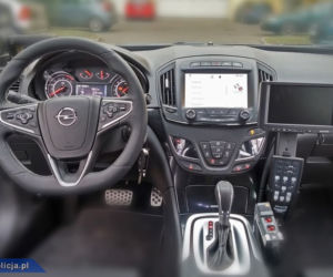 Nieoznakowany Opel Insignia OPC
