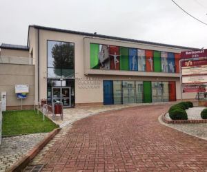 To jedno z najpiękniejszych miast w województwie małopolskim. Kiedyś było wsią, która należała do biskupów krakowskich