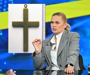 Afera z krzyżem w Kielnie. Ostre słowa szefowej MEN. Nowacka mówiła o linczu i hucpie