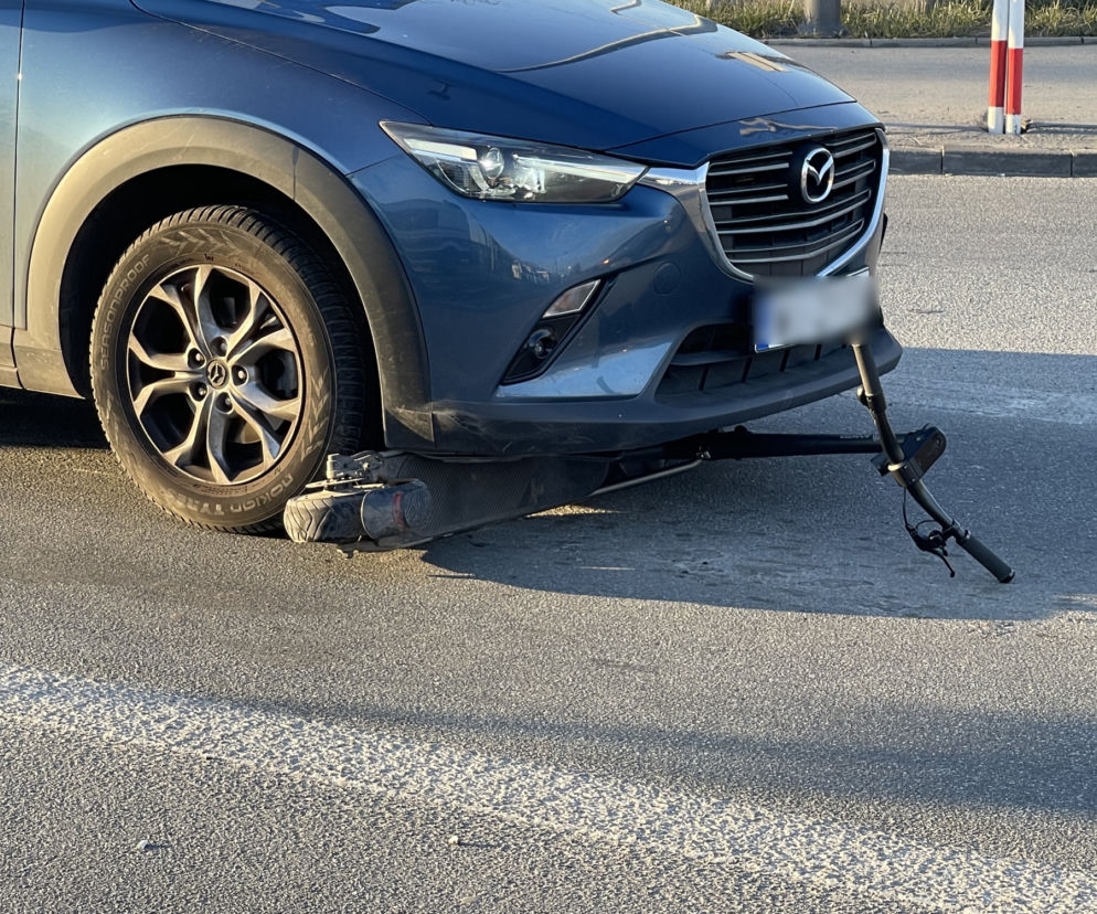 Potrąciła 10-latka na przejściu. Chłopca zabrała karetka