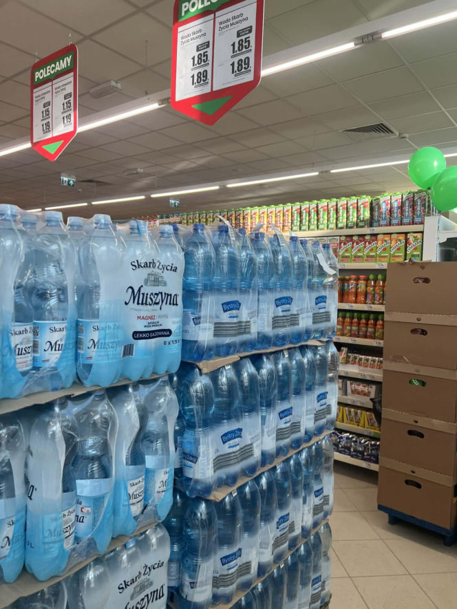 Pierwszy sklep Dino w Warszawie - dzień otwarcia