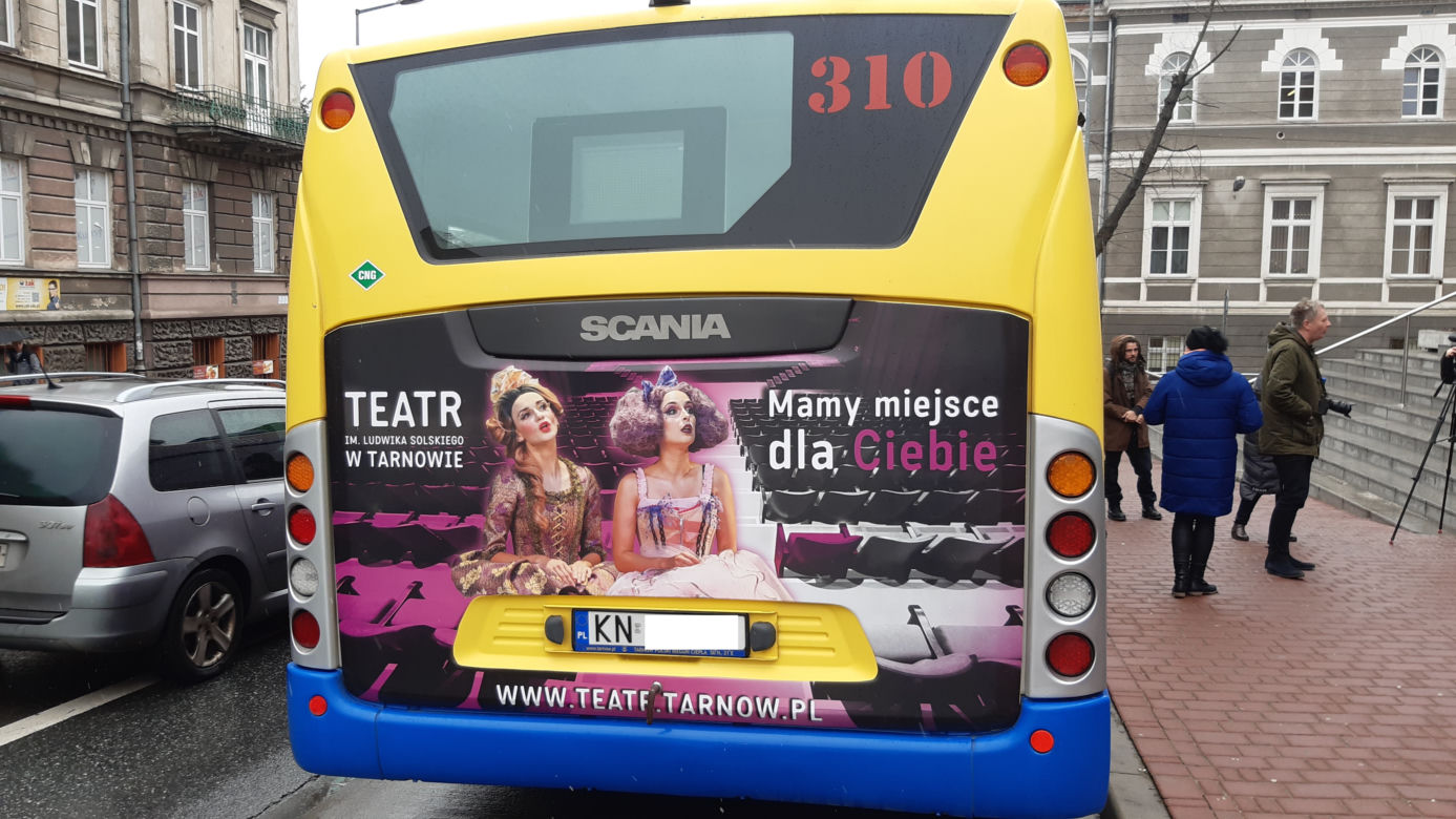 Teatr walczy o widza