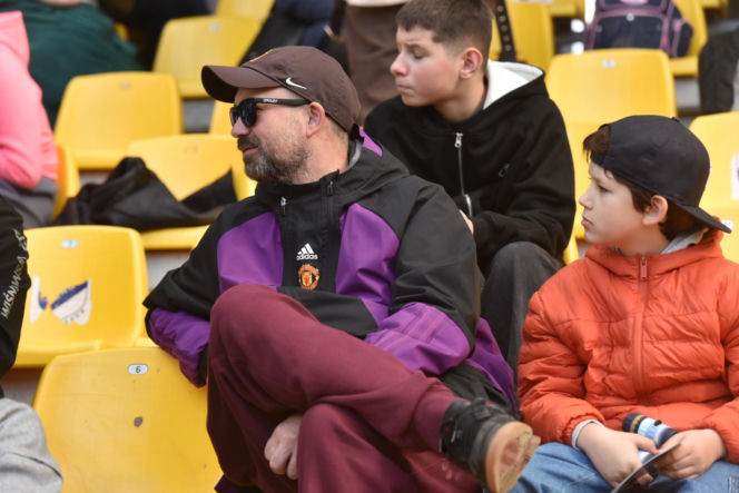 PRES Grupa Deweloperska Toruń - Stelmet Falubaz Zielona Góra, zdjęcia kibiców i zawodników ze sparingu na Motoarenie