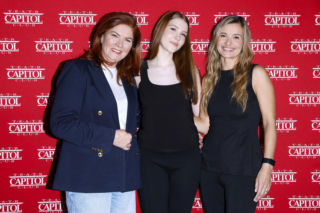 Tak dziś wygląda 16-letnia córka Koroniewskiej i Dowbora. Janina Dowbor podbija teatr