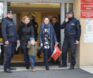 Zabezpieczono także teren wokół urzędu