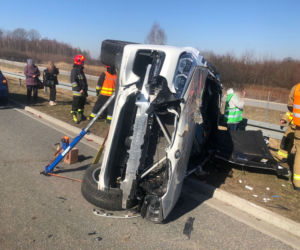 Dwie Ukrainki dachowały na autostradzie. Znamy przyczynę wypadku