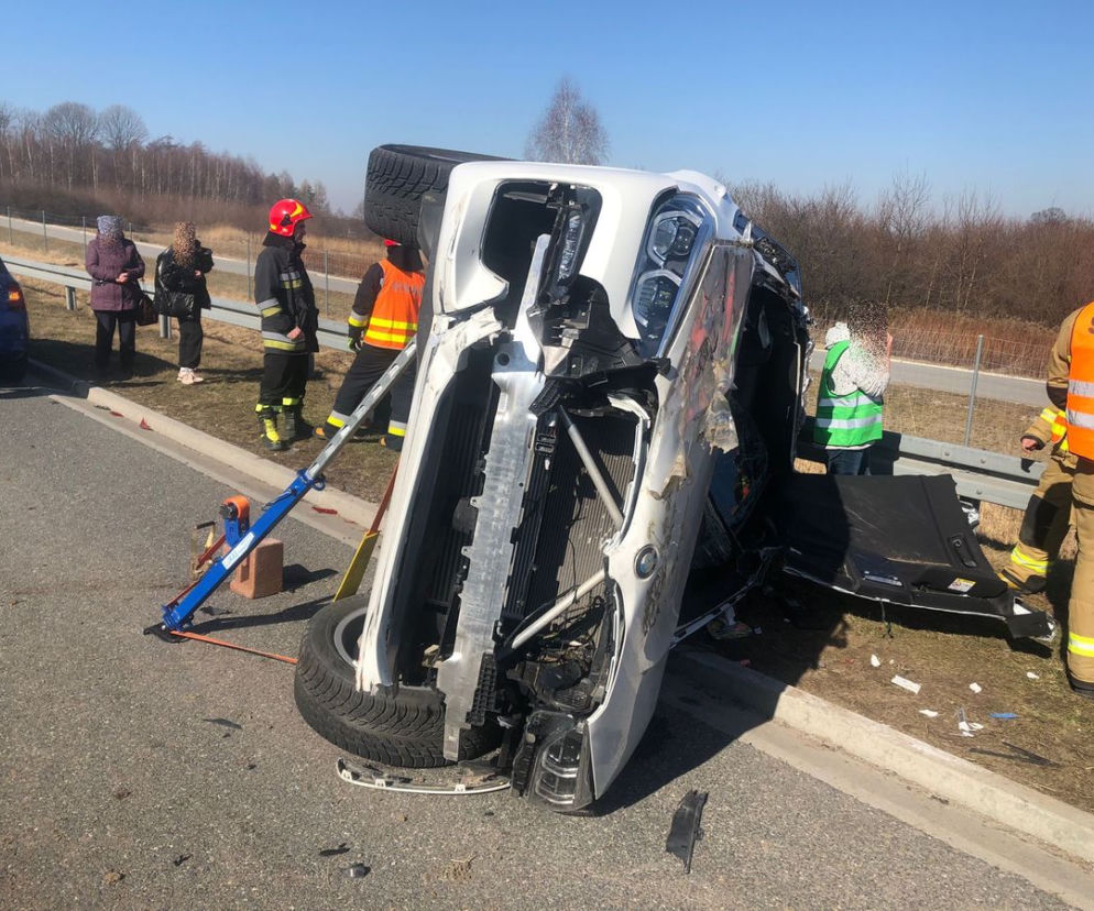 Dwie Ukrainki dachowały na autostradzie. Znamy przyczynę wypadku