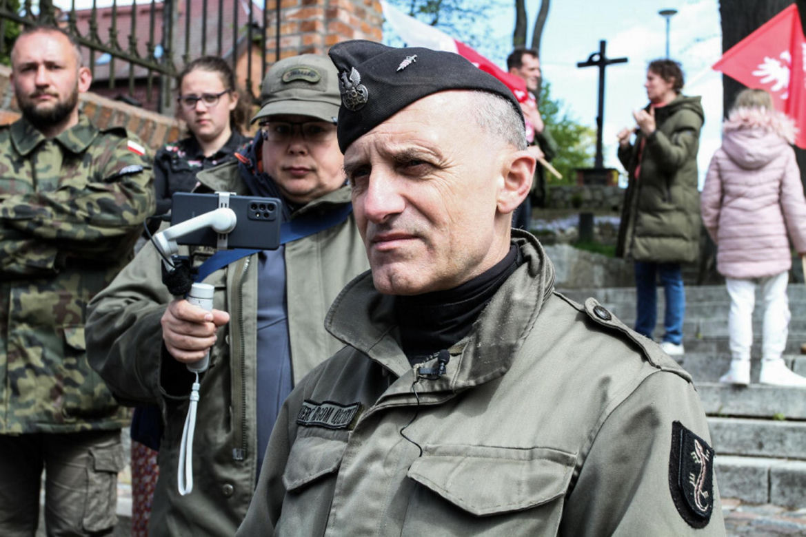 Wojciech Olszański i Marcin Osadowski w rękach policjI! Prokuratura postawiła im kilkadziesiąt zarzutów