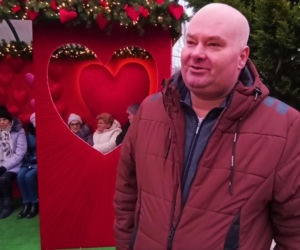 Romantyczny przystanek autobusowy w Moczyłach