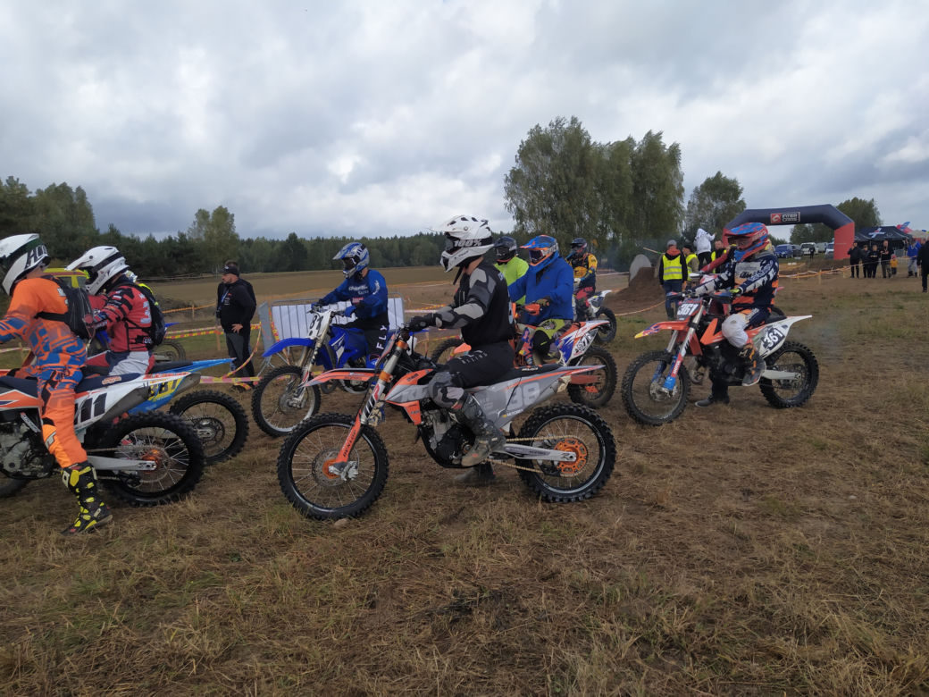 ZOBACZ ZDJĘCIA z III rundy mistrzostw okręgu warszawskiego Cross Country w Czerniejewie