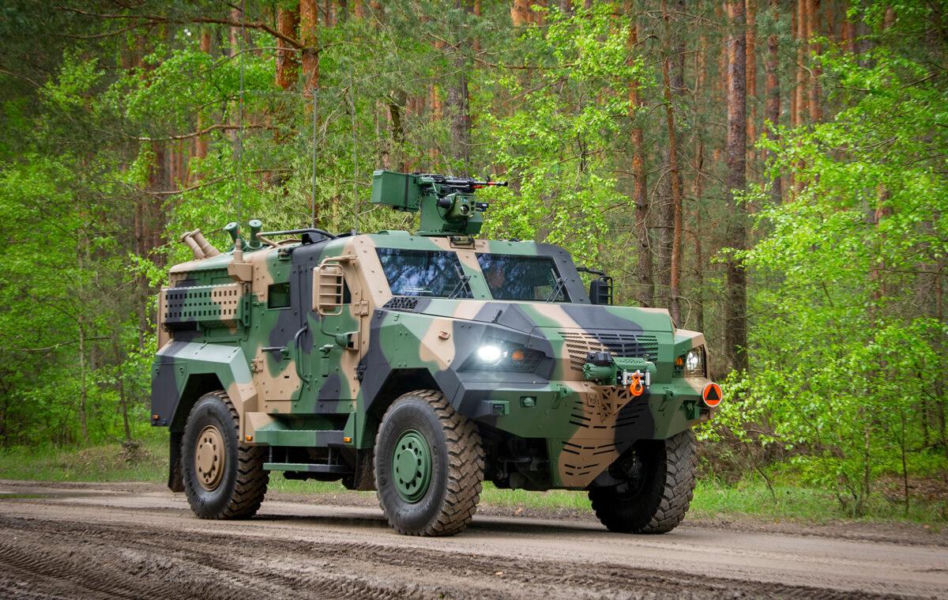 Huta Stalowa Wola i CSG zacieśniają współpracę. Kontrakt na setki podwozi Waran 4x4 i Heron 6x6 dla Wojska Polskiego
