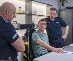 Policjantki i Policjanci, odcinek 1383: Wysocka wbrew woli Białacha decyduje się na ryzykowną grę ze swoją przeszłością