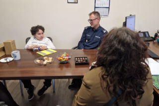 9-letni Omar jednym telefonem uratował życie mamy