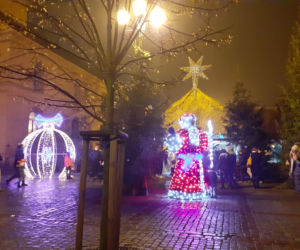 Świąteczne akcenty na toruńskiej starówce