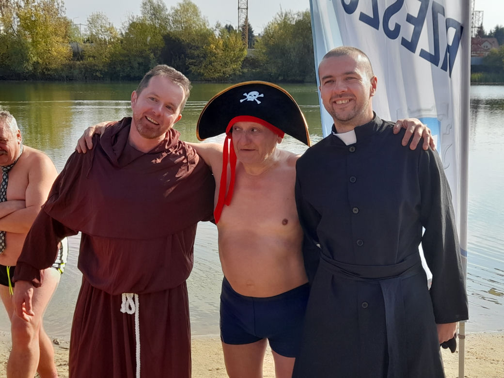 Rzeszowskie morsy z „Sopelka” rozpoczęły sezon. Zobaczcie zdjęcia! 