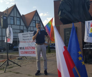 Bydgoszcz solidarna z Białymstokiem. - Każdy ma prawo do miłości i szacunku! [ZDJĘCIA] 