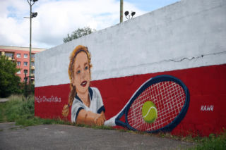 Poznański artysta stworzył mural dla Mai Chwalińskiej. Kryje się za nim ważne przesłanie!