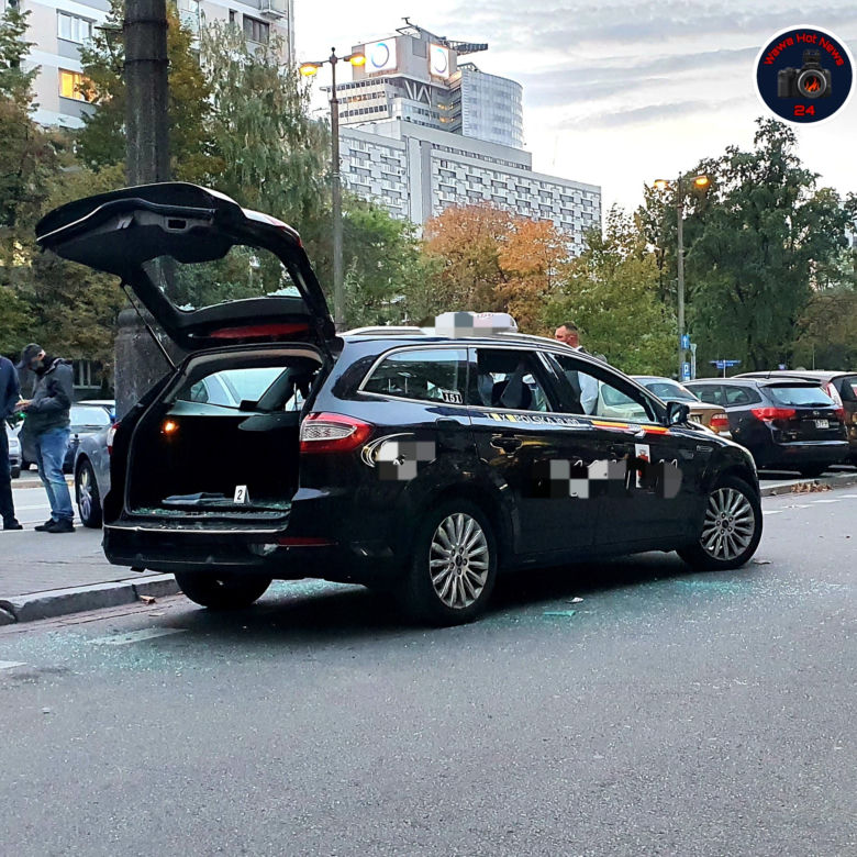 Napad na taksówkę w centrum Warszawy