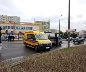 Potrącenie na ul. Dziewulskiego w Toruniu - 81-letnia kobieta w szpitalu