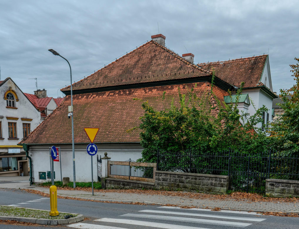 To jedno z najpiękniejszych miast w woj. małopolskim. Mikołaj Rej ukończył w nim swoje słynne dzieło