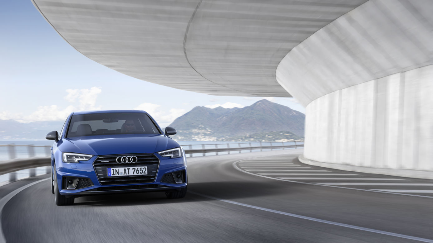 Audi A4 Limousine facelifting 2019