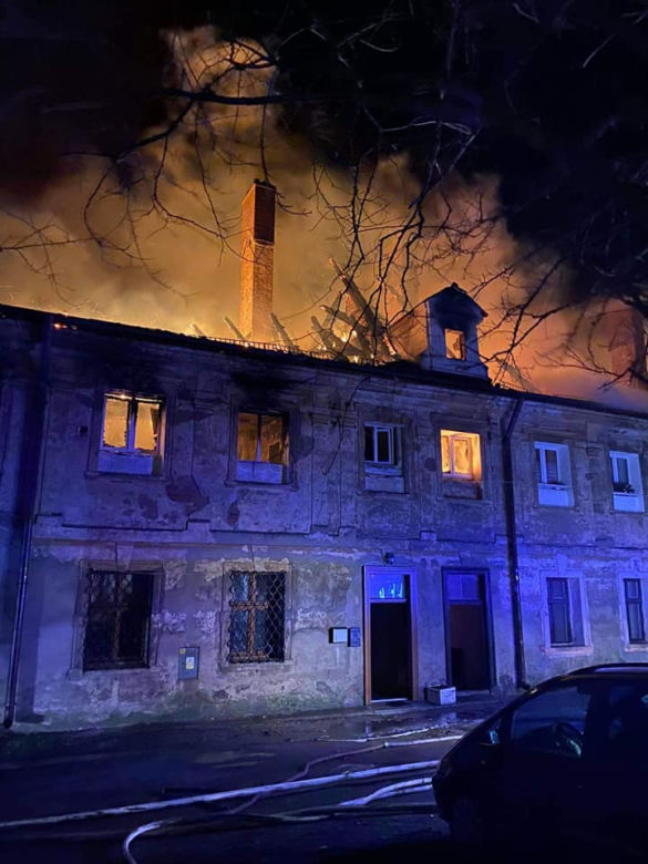 Groźny pożar nieopodal klasztoru w Lubiążu