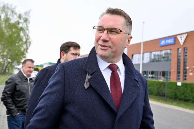 Konferencja prasowa przed Fabryką Broni "ŁUCZNIK"