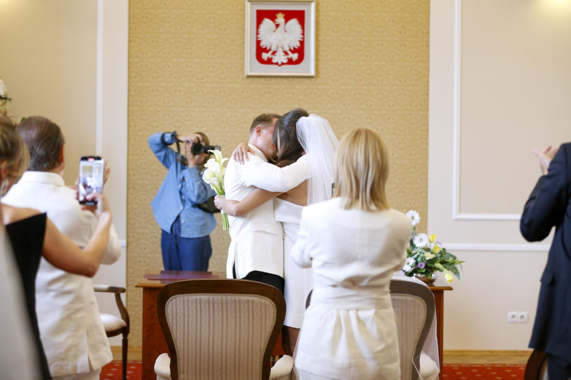 Ślub jak z bajki! Syn Marioli Bojarskiej-Ferenc powiedział tak. Panna młoda nie ukrywała brzuszka